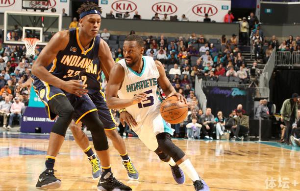 边路形成三 边路形成三